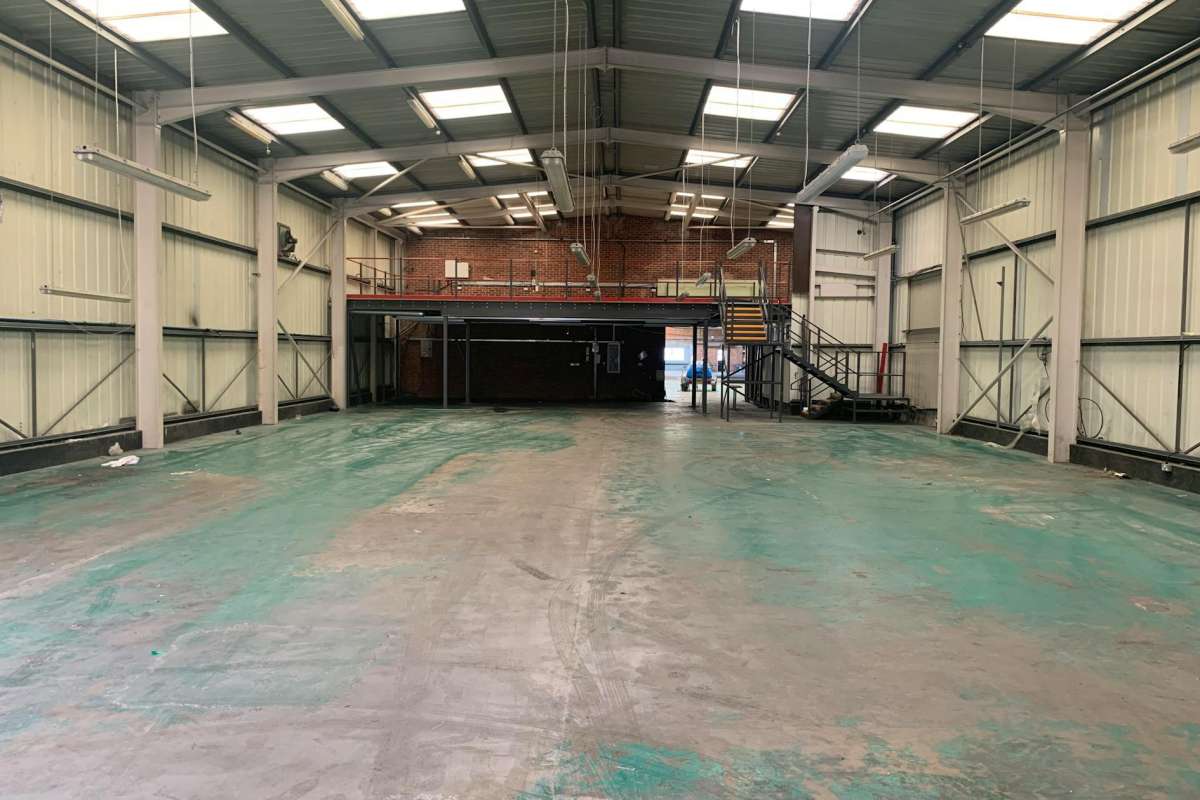 Industrial Unit in Sidcup - photo 2