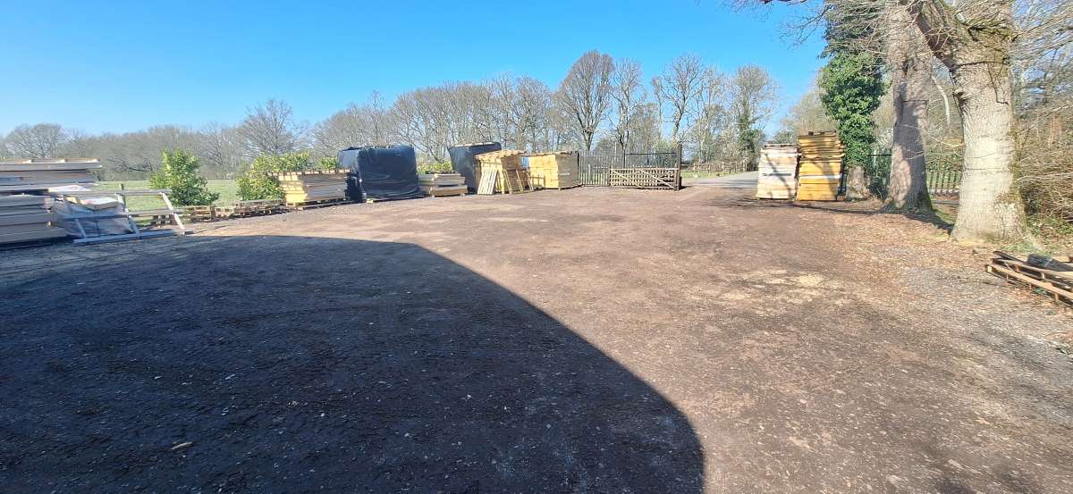Industrial Unit in Warnham - photo 3