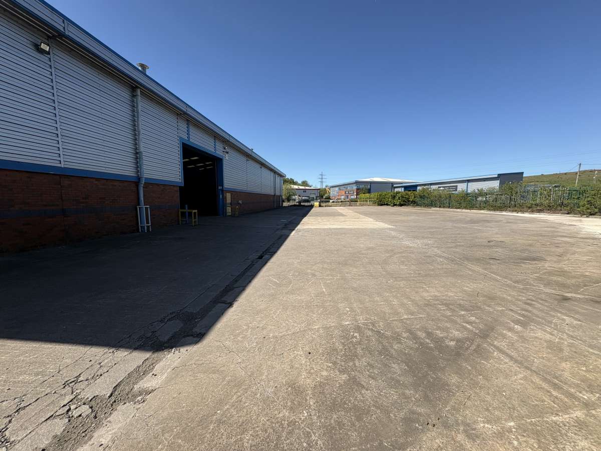 Industrial Unit in Cannock - photo 3