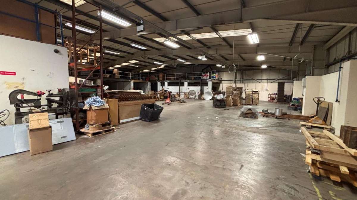 Industrial Unit in Birmingham - photo 3