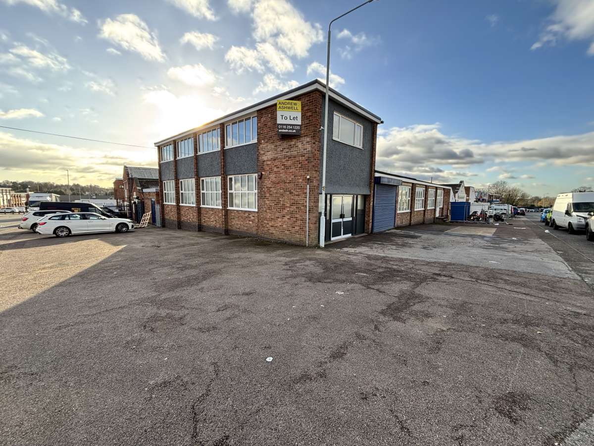 Industrial Unit in Oadby - photo 3