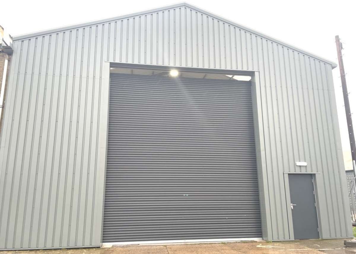 Industrial Unit in Devizes - photo 2