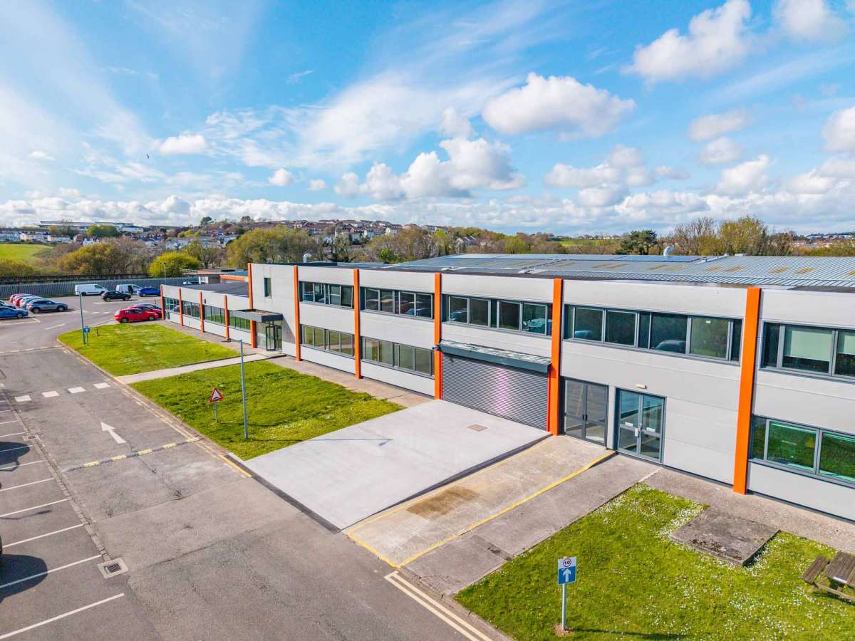 Industrial Unit in Plymouth - photo 3