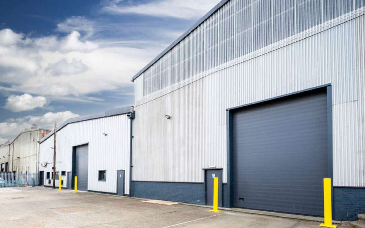 Industrial in Larkfield