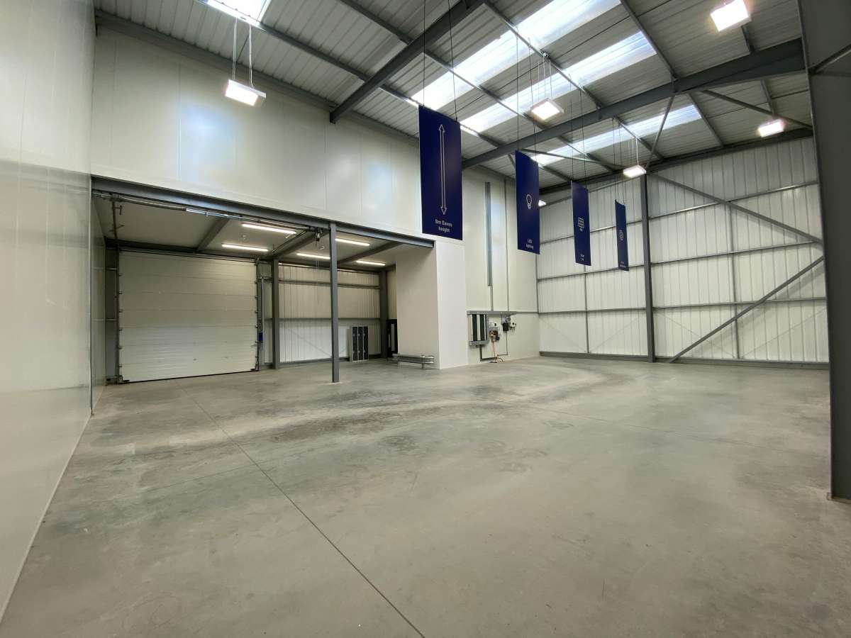 Industrial Unit in Dartford - photo 3