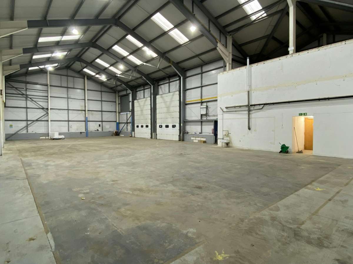 Industrial Unit in Grays - photo 3
