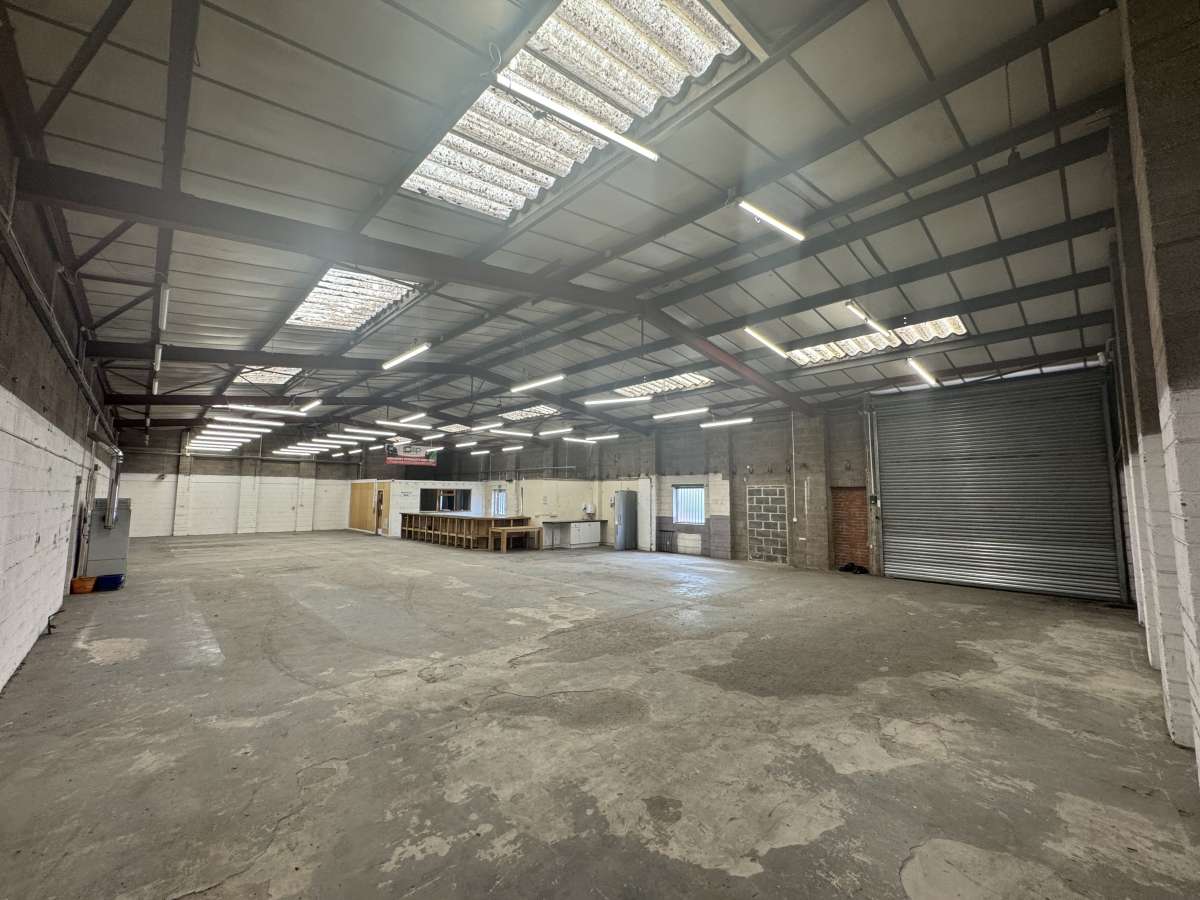 Industrial Unit in Coalville - photo 3