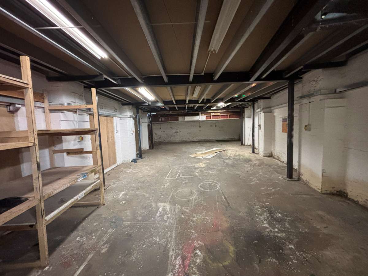 Industrial Unit in Leicester - photo 3
