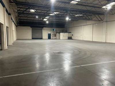 Industrial Unit in Cumbernauld - photo 2