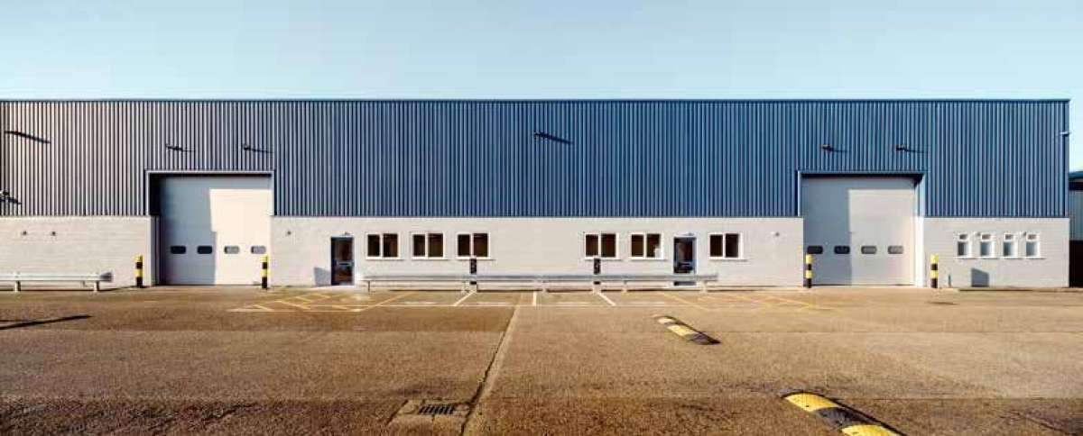 Industrial Unit in Crawley - photo 3