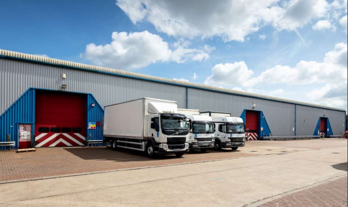 Industrial Unit in Grays - photo 2