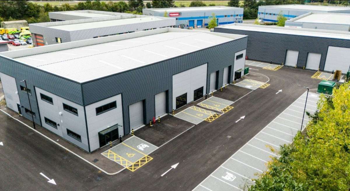 Industrial Unit in Orbital Park - photo 3