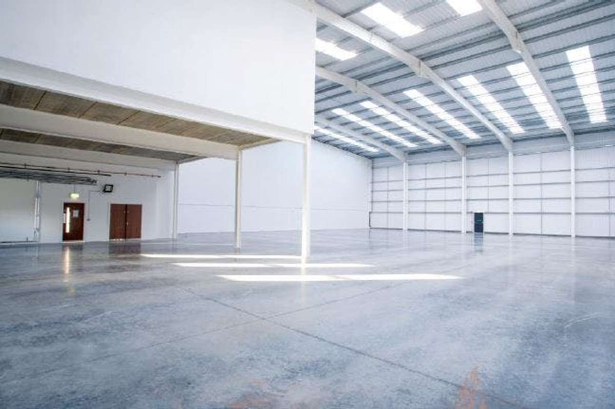 Industrial Unit in Orpington - photo 3
