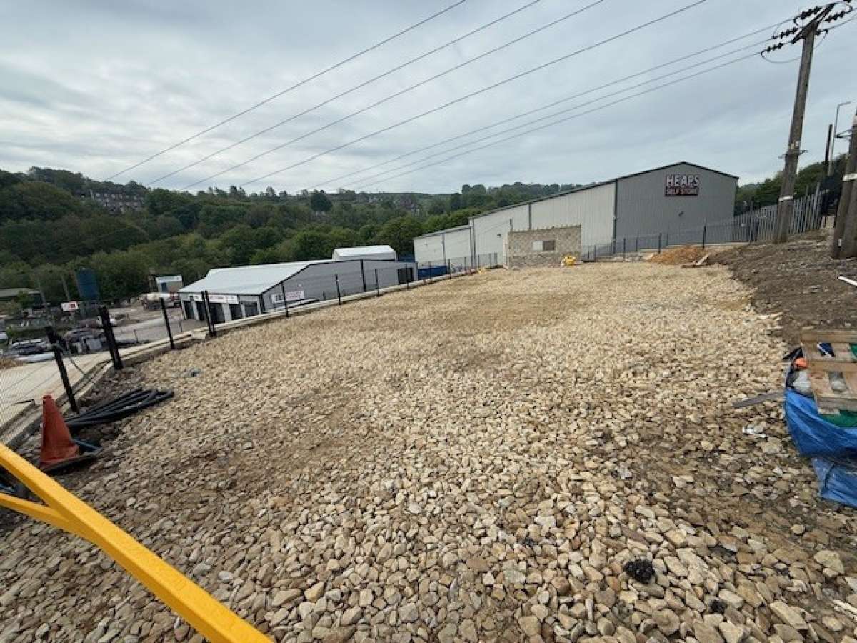 Industrial Unit in Sowerby Bridge - photo 3