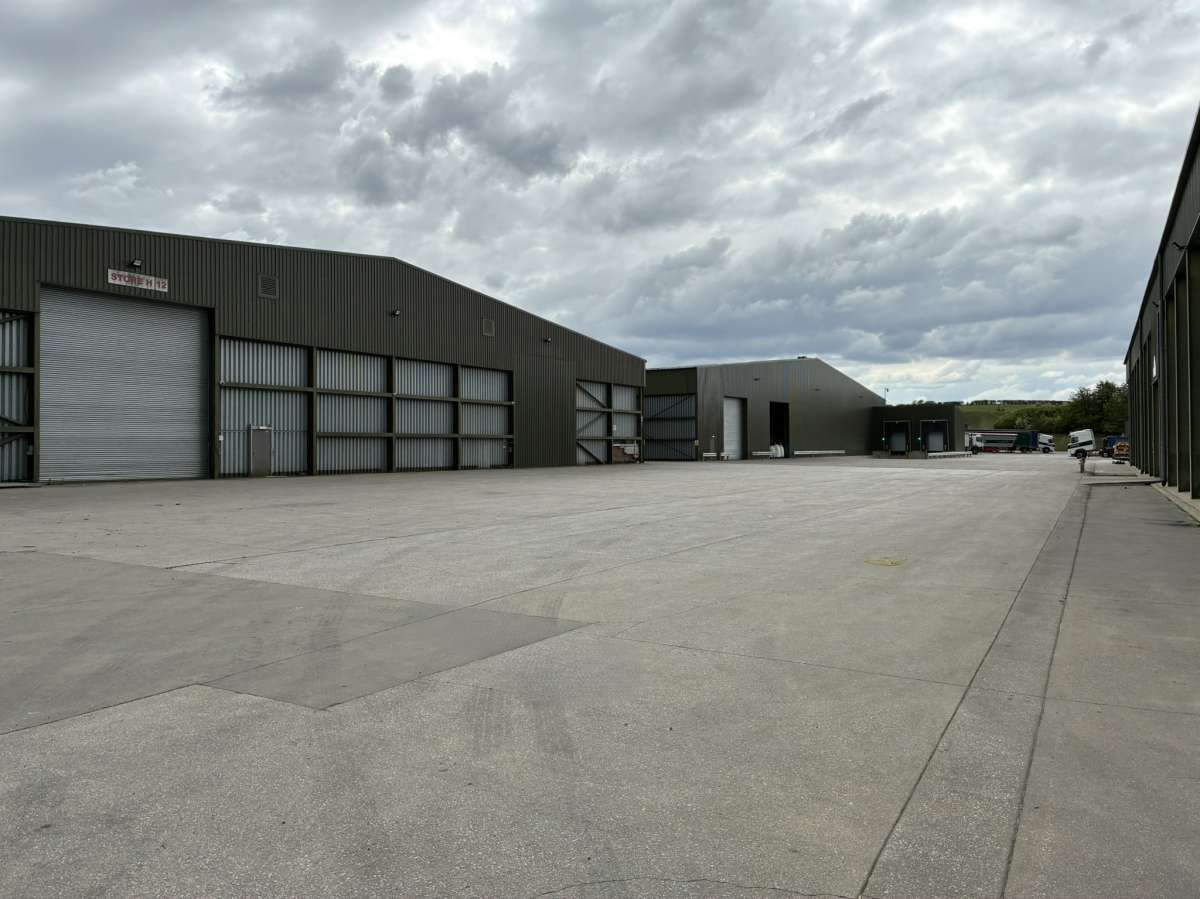 Industrial Unit in Reed - photo 3