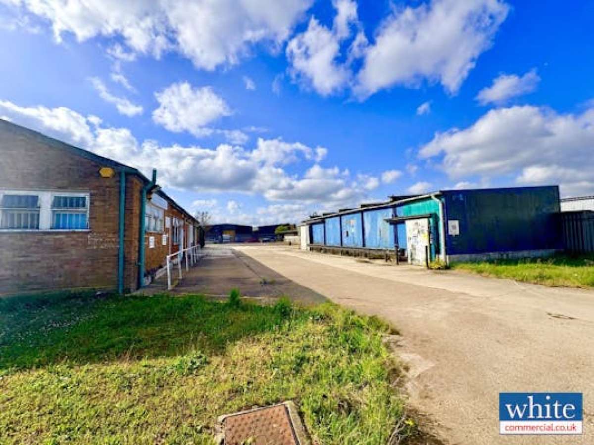 Industrial Unit in Banbury - photo 4