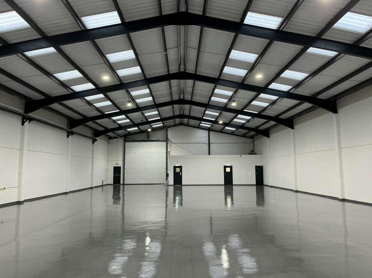 Industrial Unit in Larkfield - photo 4