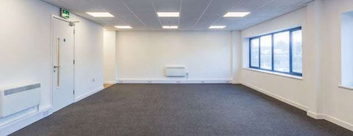 Industrial Unit in Grays - photo 3