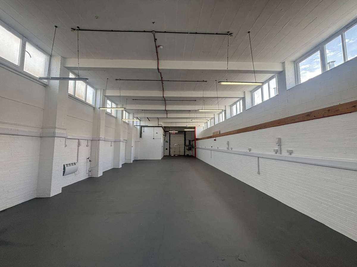 Industrial Unit in Letchworth - photo 3