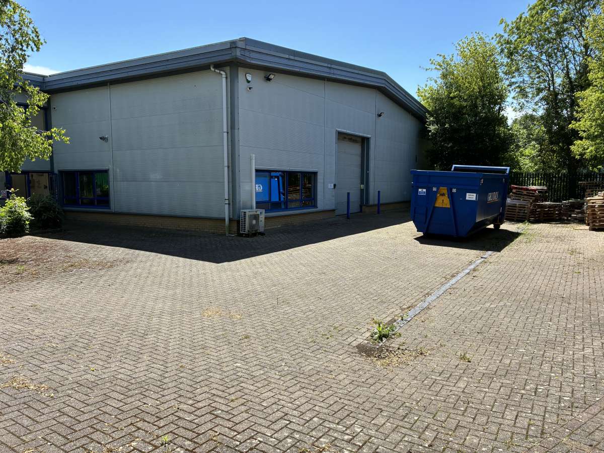 Industrial Unit in Brackley - photo 2