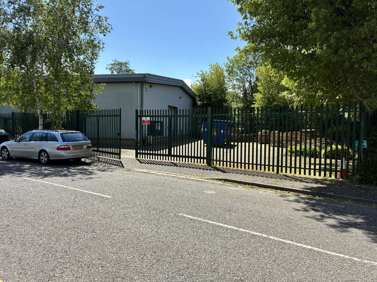 Industrial Unit in Brackley - photo 4