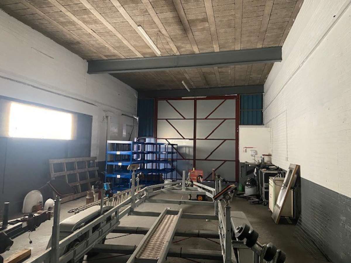 Industrial Unit in Great Yarmouth - photo 3