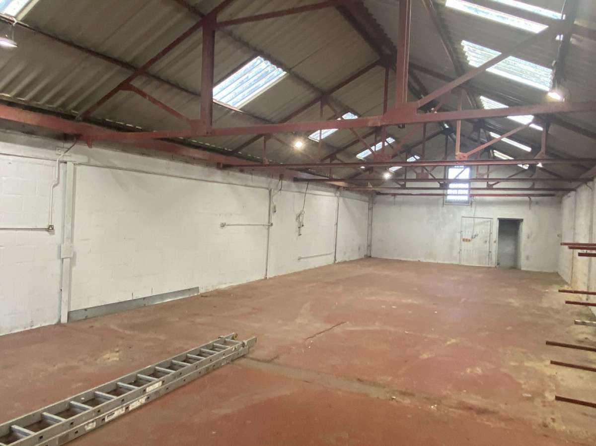 Industrial Unit in Stourbridge - photo 2