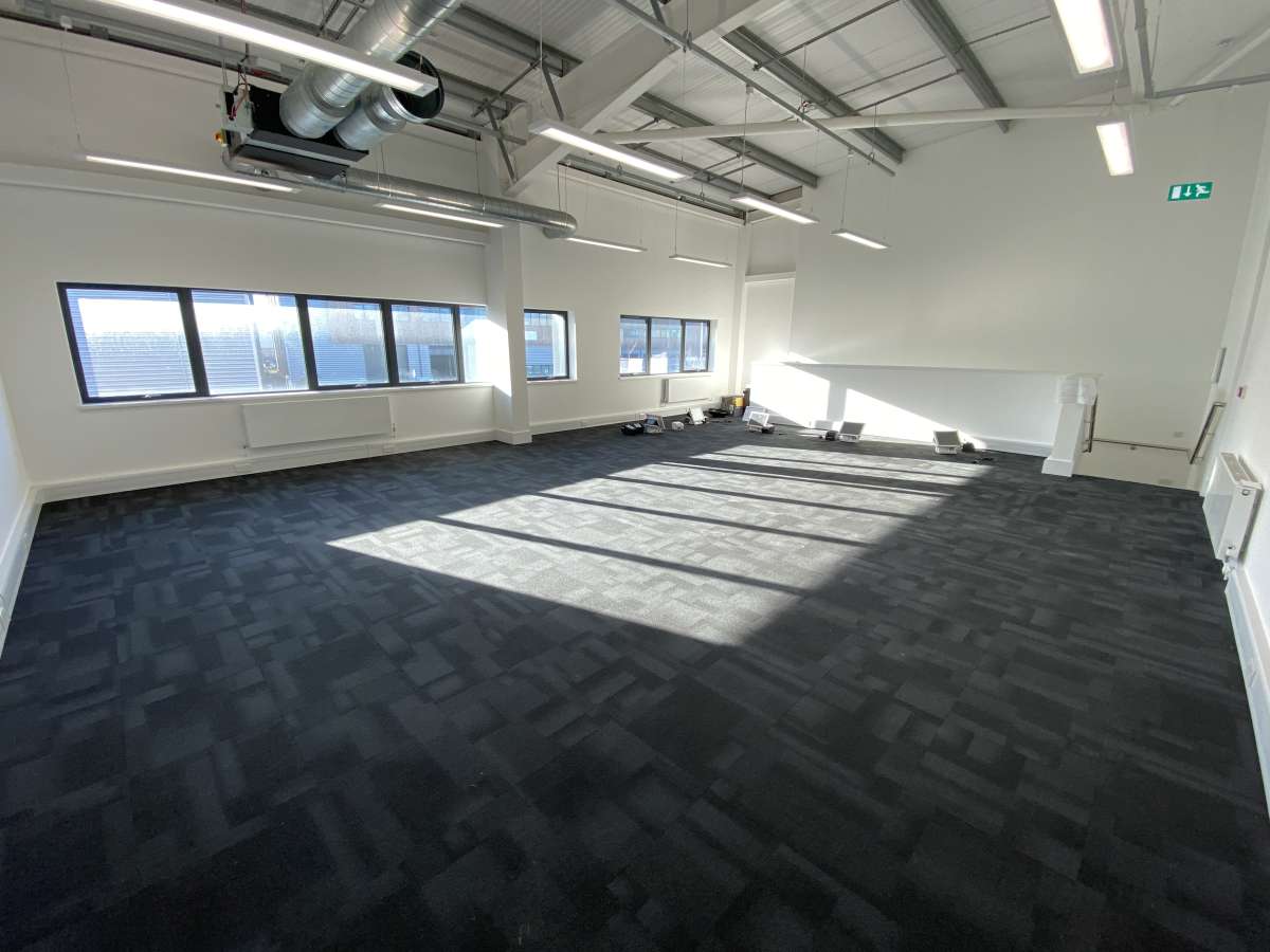 Industrial Unit in Orpington - photo 2