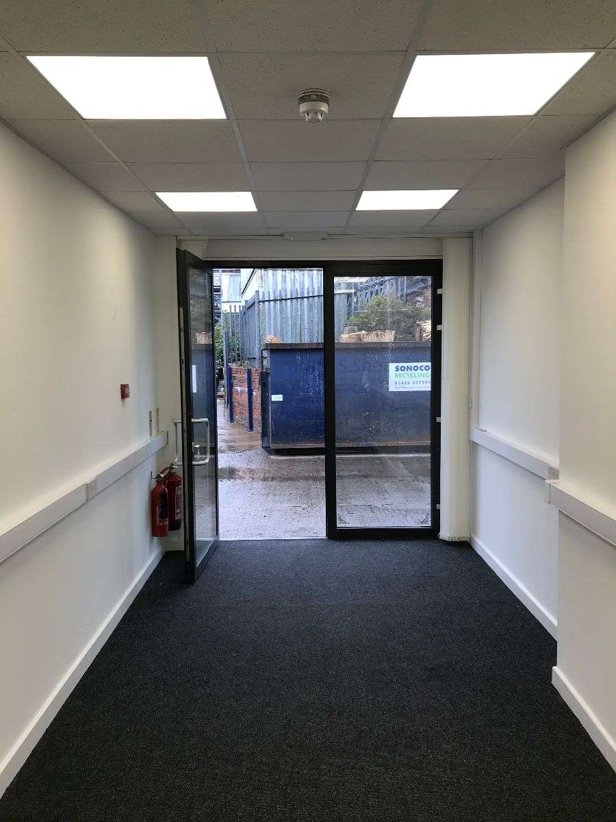 Industrial Unit in Halifax - photo 2