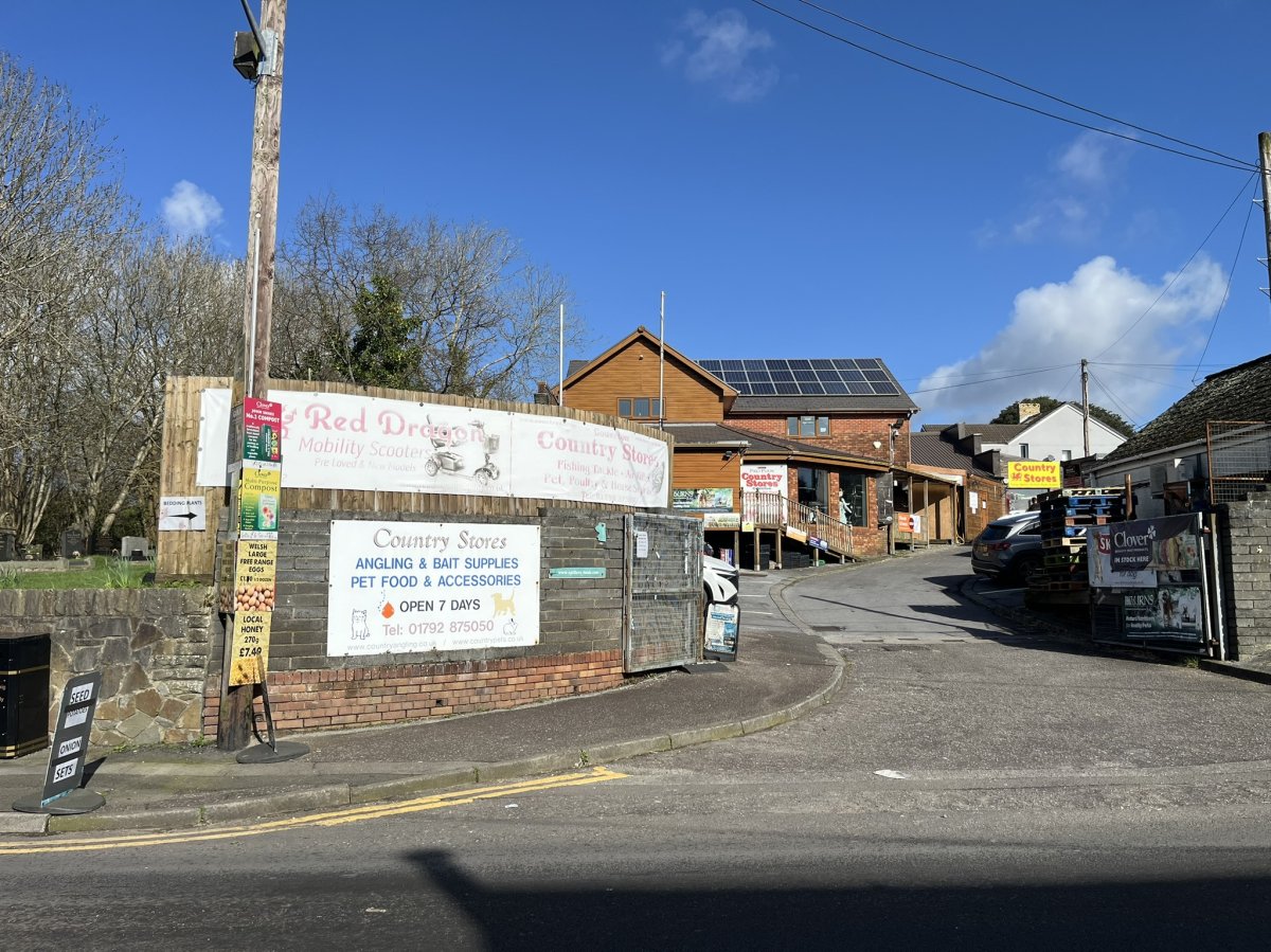Industrial Unit in Gowerton - photo 2