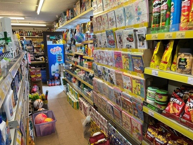 Retail/Shop in Plymouth - photo 2