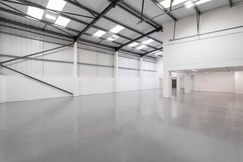 Industrial Unit in Alton - photo 3