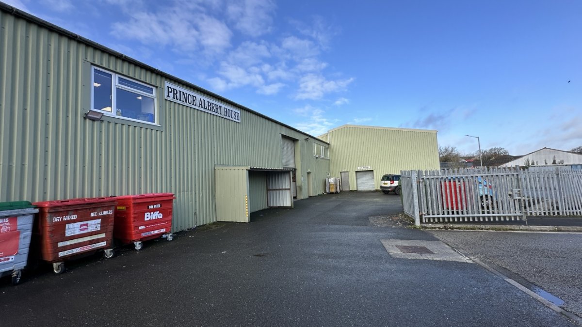 Industrial Unit in Liskeard - photo 3