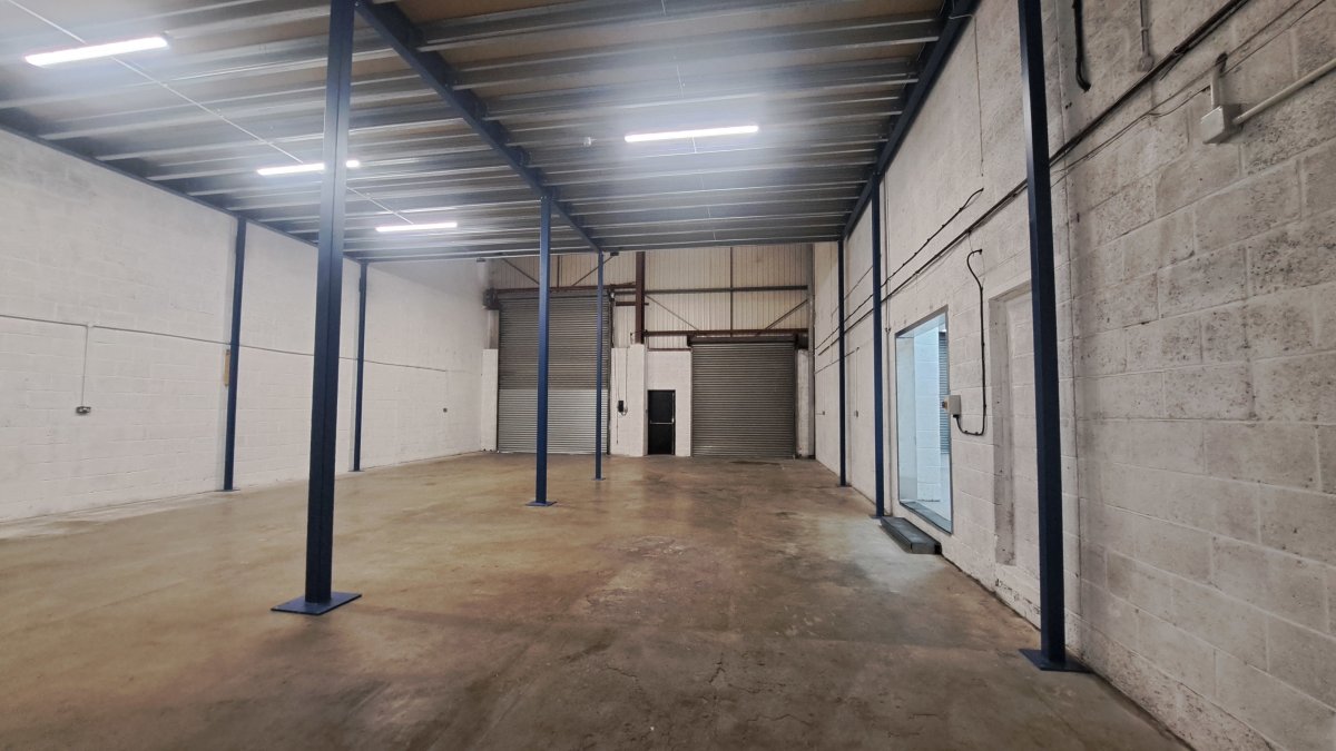 Industrial Unit in Bedford - photo 2