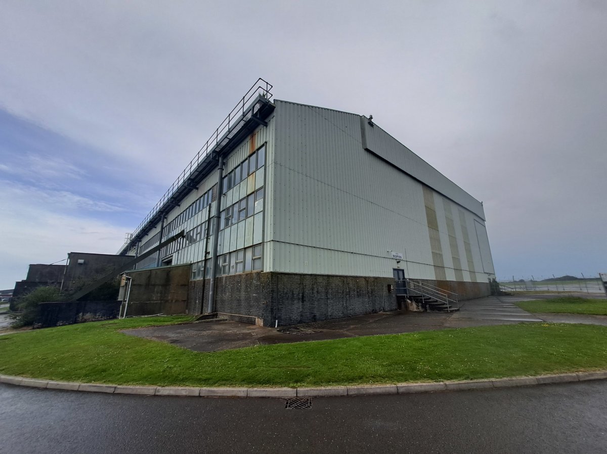 Industrial Unit in St. Mawgan - photo 4