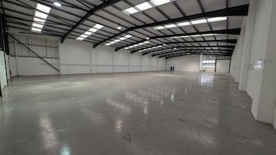 Industrial Unit in Southampton - photo 4