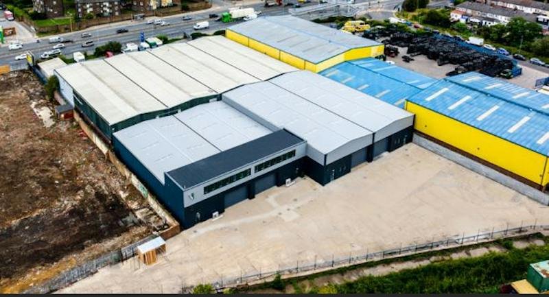 Industrial Unit in Barking - photo 2