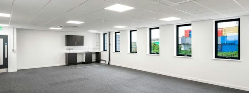 Industrial Unit in Barking - photo 4