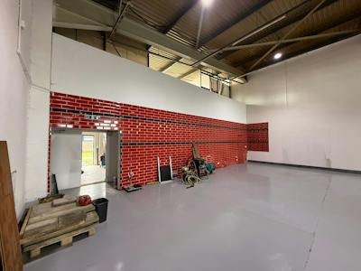Industrial Unit in Peterborough - photo 3