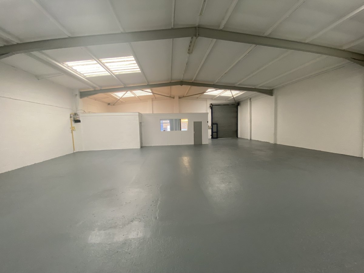 Industrial Unit in Littlehampton - photo 4