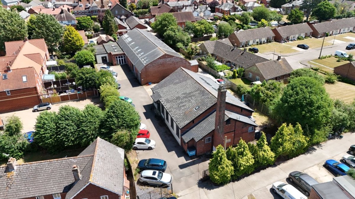 Industrial Unit in Earls Colne - photo 3