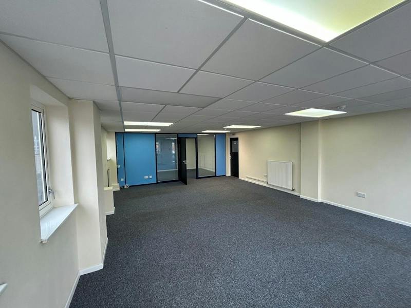 Industrial Unit in Poole - photo 3