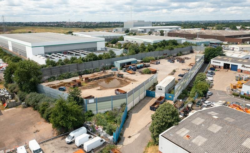 Industrial Unit in London - photo 4