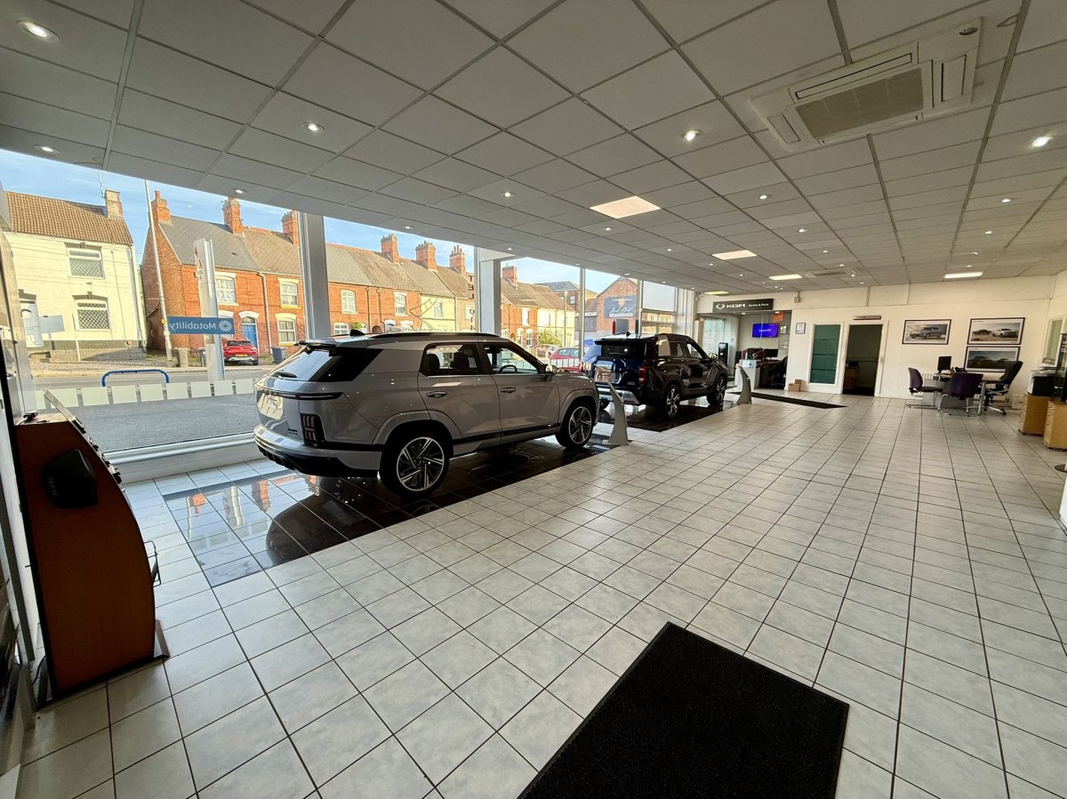 Industrial Unit in Hinckley - photo 2