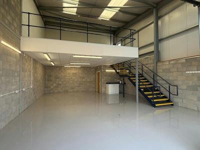Industrial Unit in Chichester - photo 4