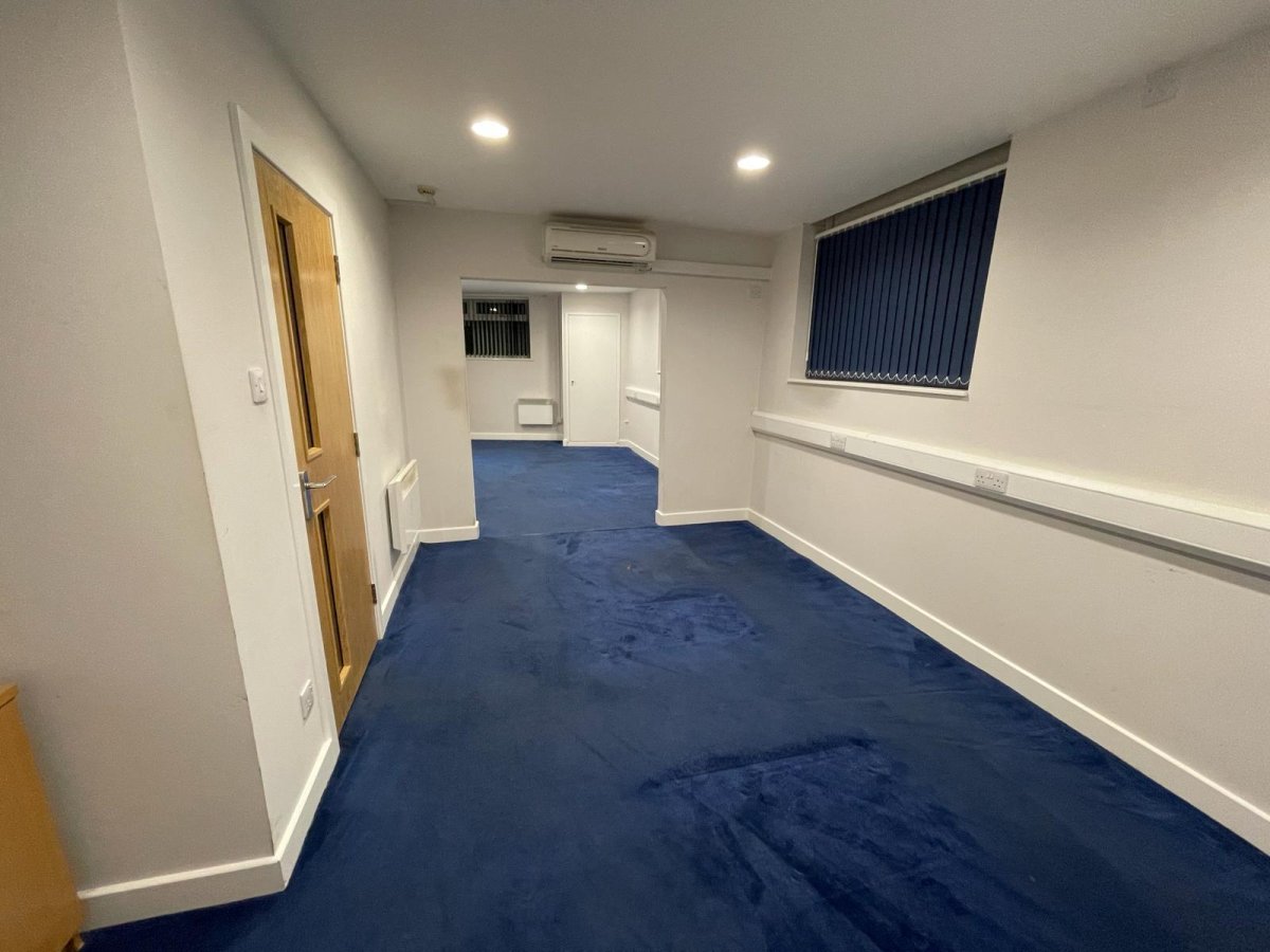 Industrial Unit in Barwell - photo 2