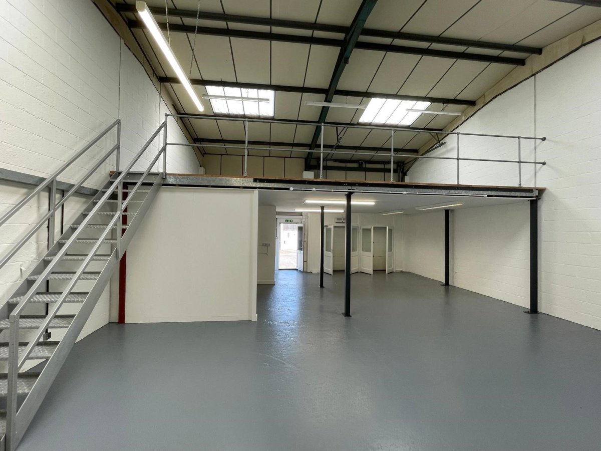 Industrial Unit in Banbury - photo 4