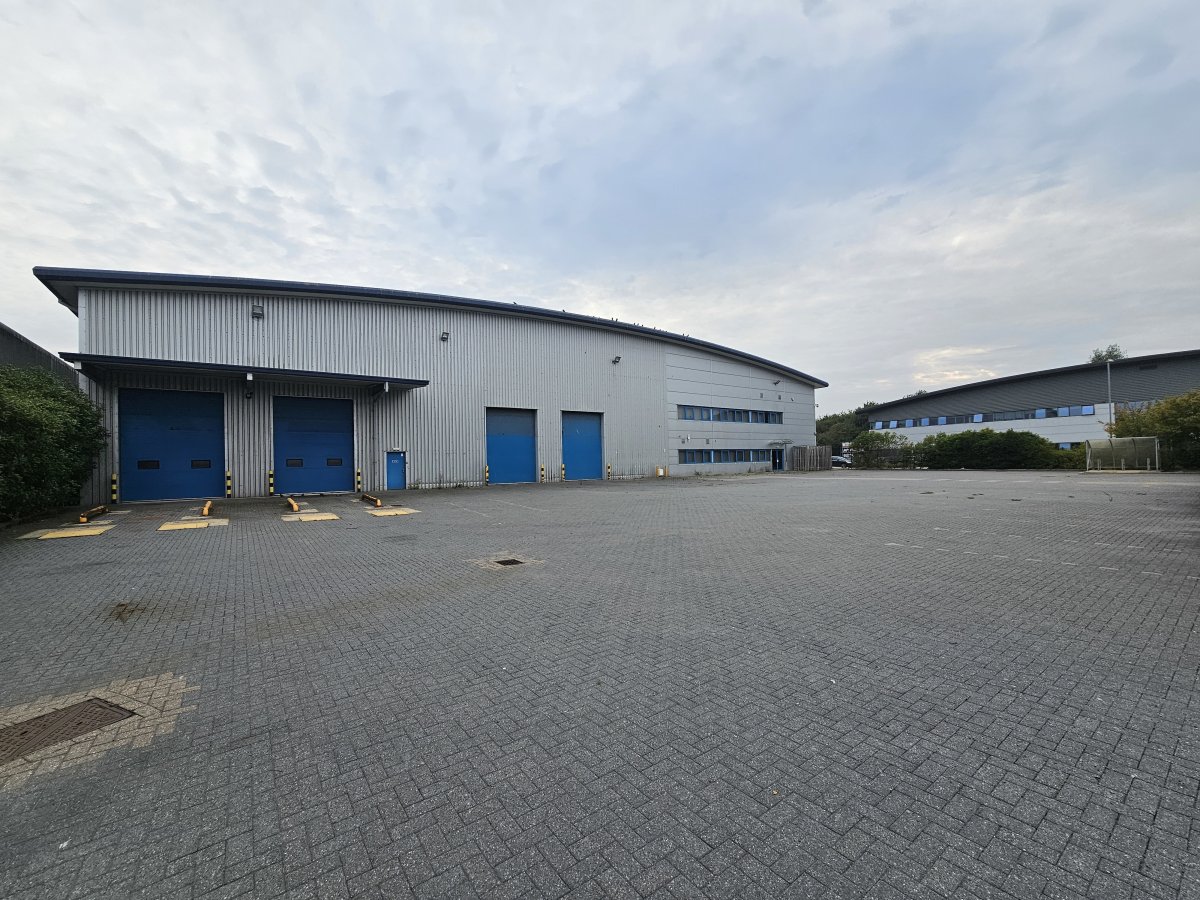 Industrial Unit in Sittingbourne - photo 2