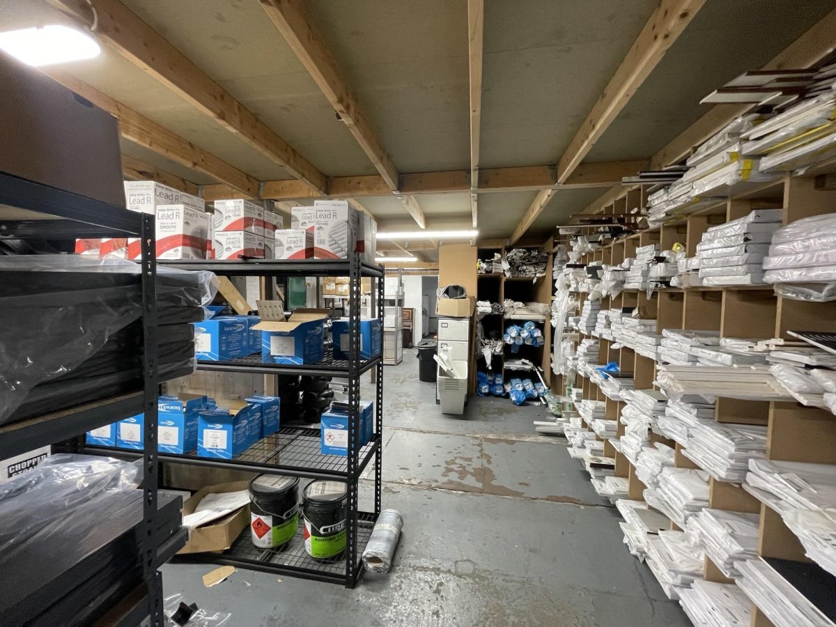Industrial Unit in Bradford - photo 2