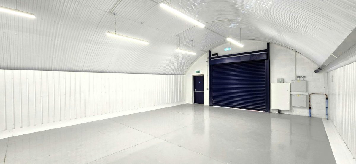 Industrial Unit in Bethnal Green, London - photo 4